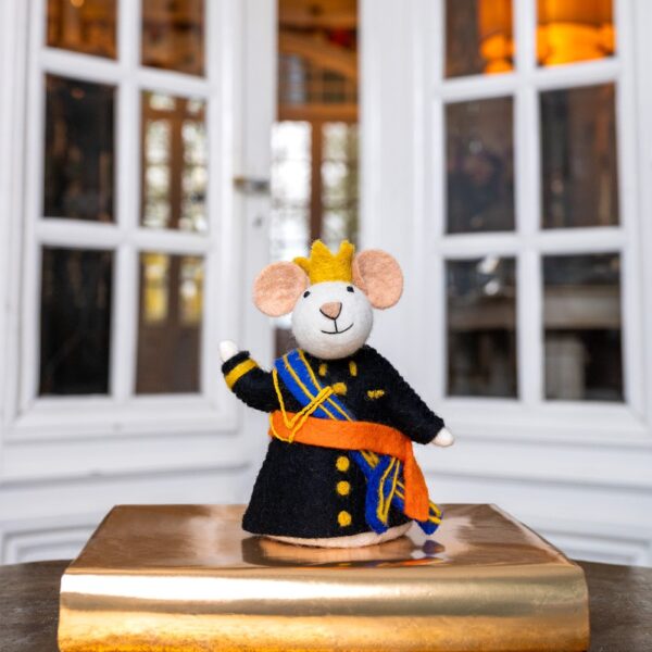 Decoratie Muis Koning en Koningin van vilt - Sjaal met Verhaal - Afbeelding 3
